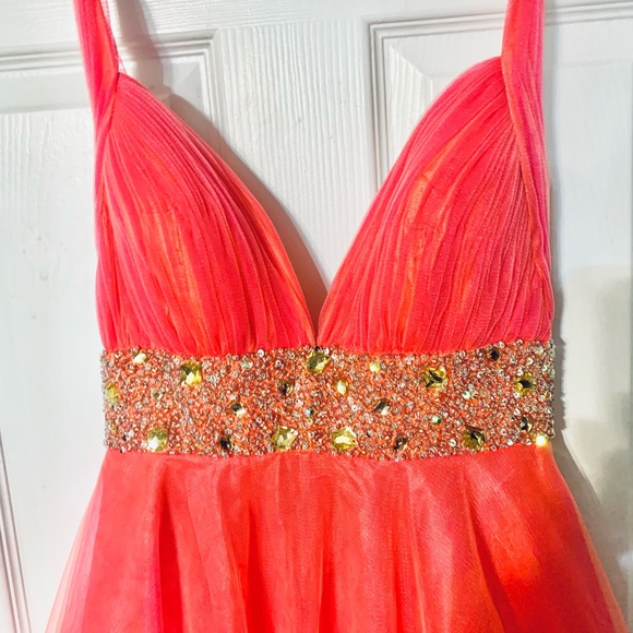 Macduggal size8 dress - Picture 5 of 11